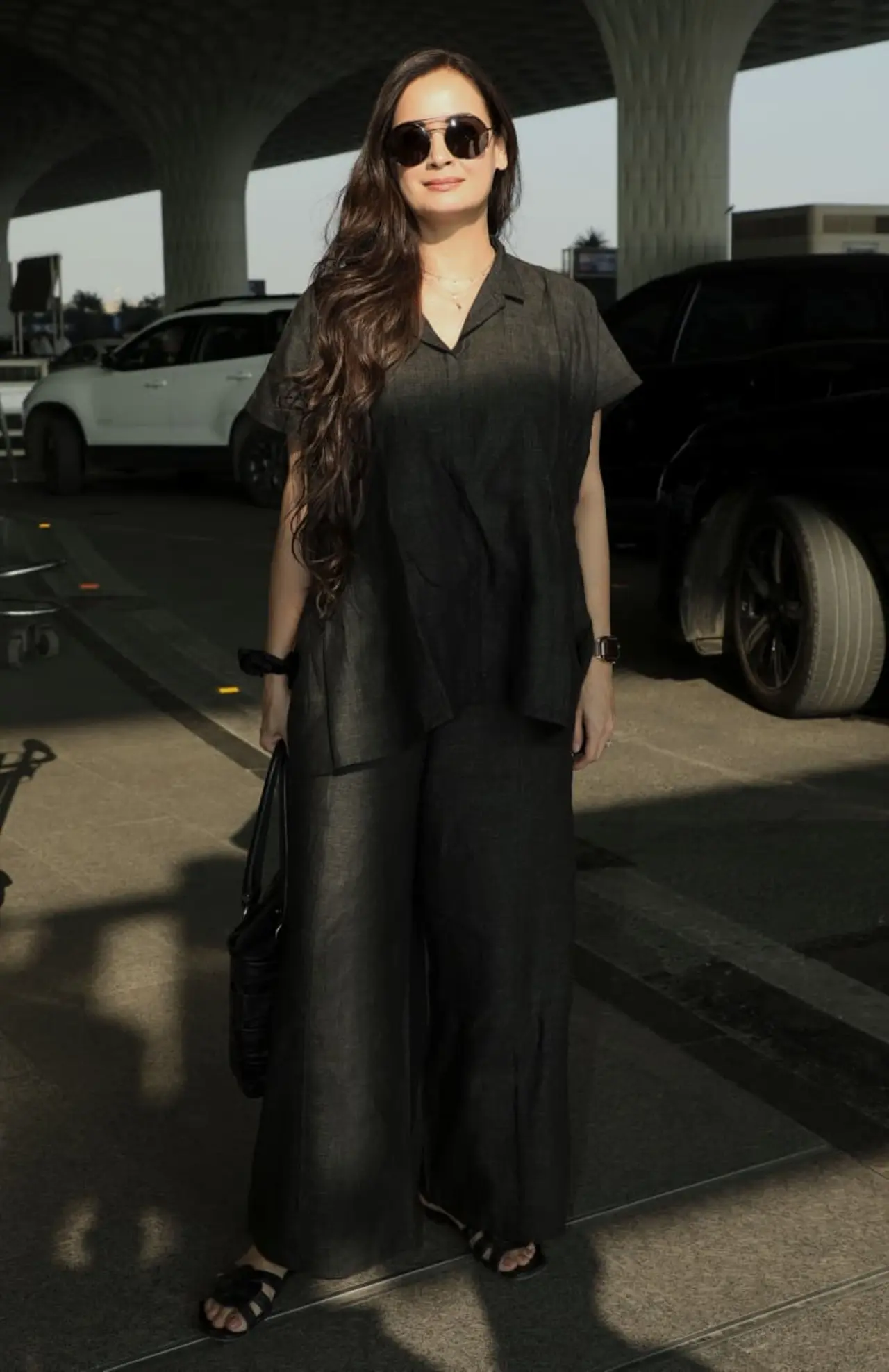 <p>Dia Mirza was spotted at the airport taking a flight early on Wednesday morning.</p>